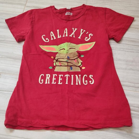 Star Wars The Child Baby Yoda “Galaxy’s Greetings” Christmas T-Shirt YS - Picture 1 of 5